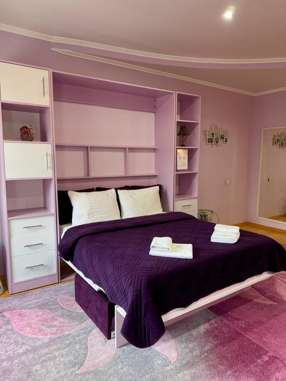 Apartments Provence Чернивци Екстериор снимка