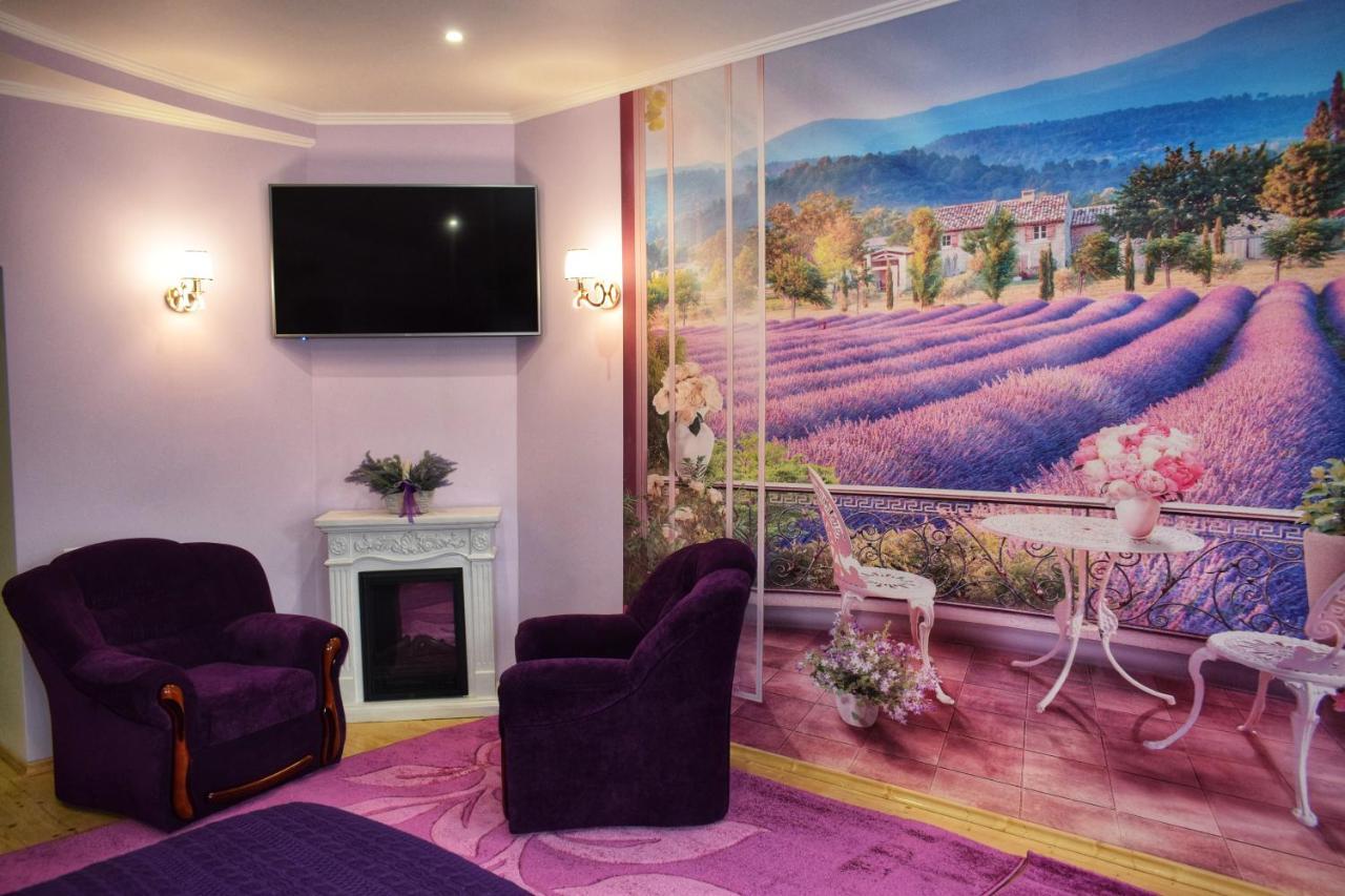 Apartments Provence Чернивци Екстериор снимка