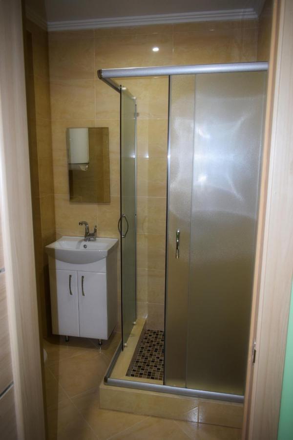 Apartments Provence Чернивци Екстериор снимка
